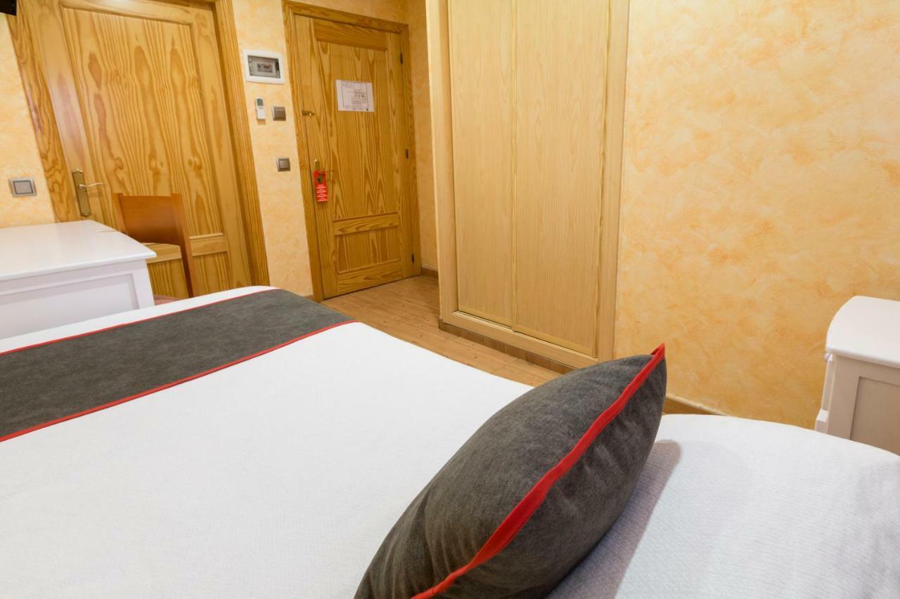 Oyo Hotel Los Alamos プラセンシア エクステリア 写真